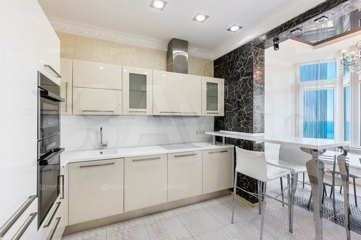 4-к. квартира, 154 м², 19/23 эт.