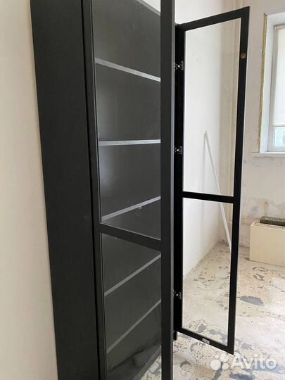 Шкаф витрина IKEA