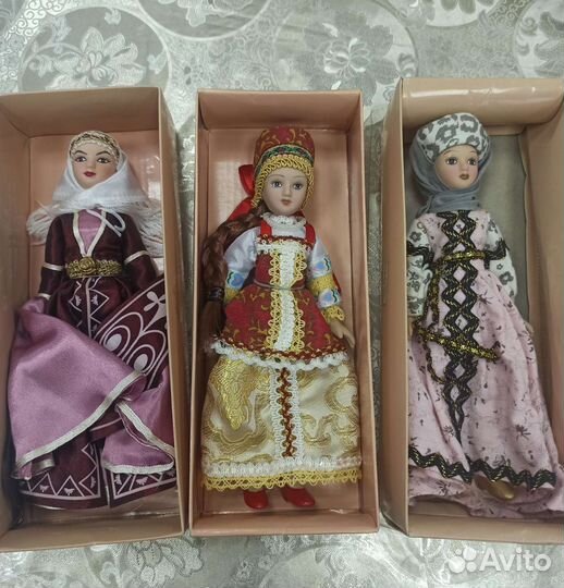 Коллекционные фарфоровые куклы / листайте фото
