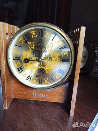 Настольные часы