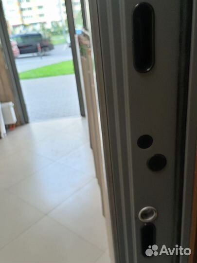 Дверь входная металлическая новая