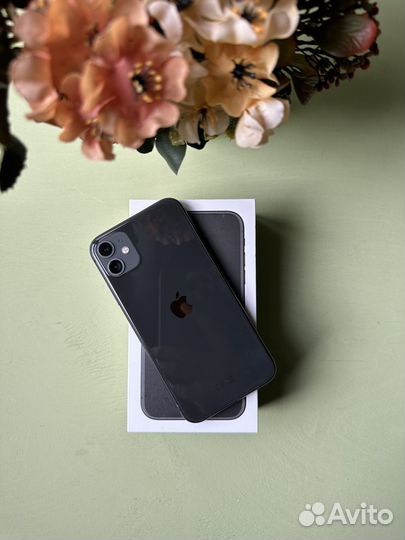 iPhone 11, 64 ГБ