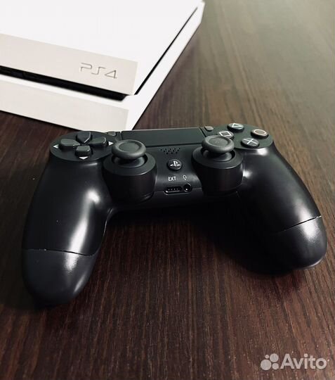 PS4 + джойстик + топ игры (Wight limit)