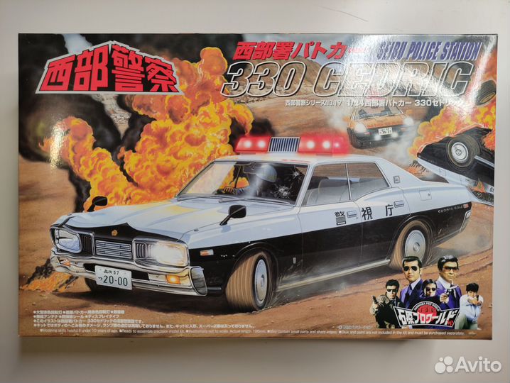 Сборная модель1/24 Nissan 330 Cedric Police