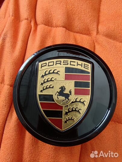 Колпачок ступицы Porsche оригинал