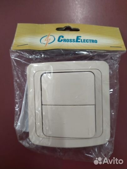 Выключатель двухклавишный