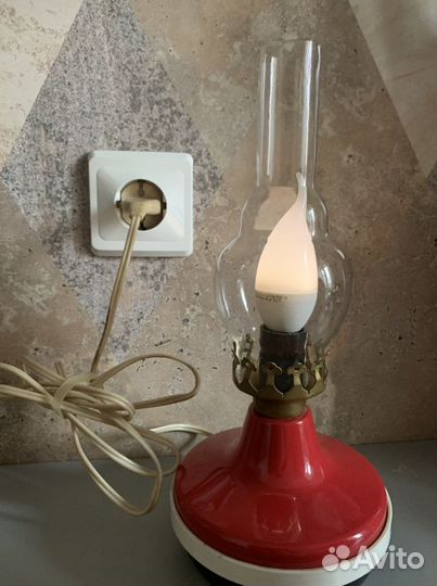 Настольная лампа в виде керосинки СССР