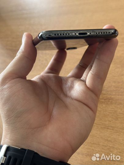 iPhone X, 64 ГБ