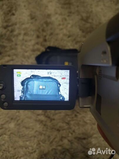 Видеокамера Canon DC310