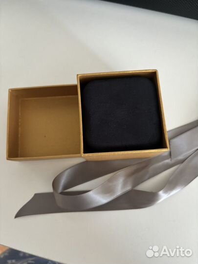 Футляр для ювелирных украшений