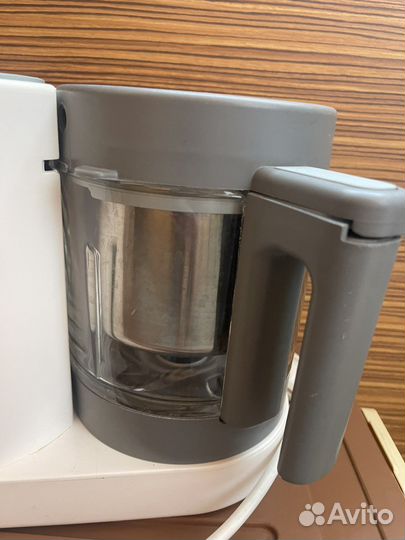 Пароварка блендер beaba babycook neo