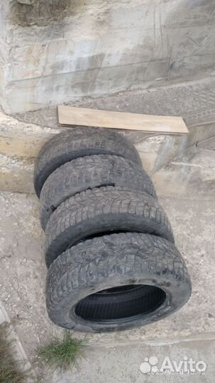 Dunlop SP Winter Ice 02 185/65 R15 92T
