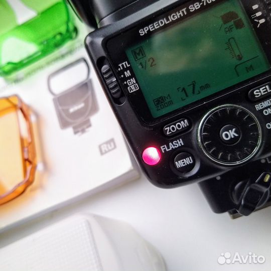 Вспышка Nikon Speedlight SB-700 и Raylab RRT-163N