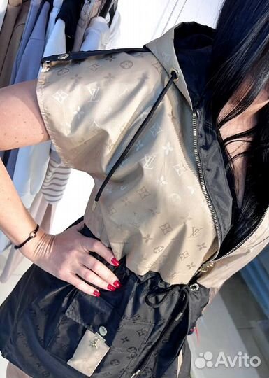 Ветровки, бомберы новые Louis Vuitton