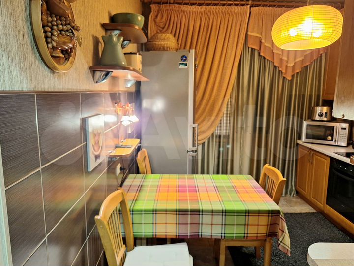 2-к. квартира, 57,5 м², 3/10 эт.