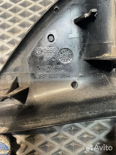 Накладка двери передней правой VW Passat B3 1.8