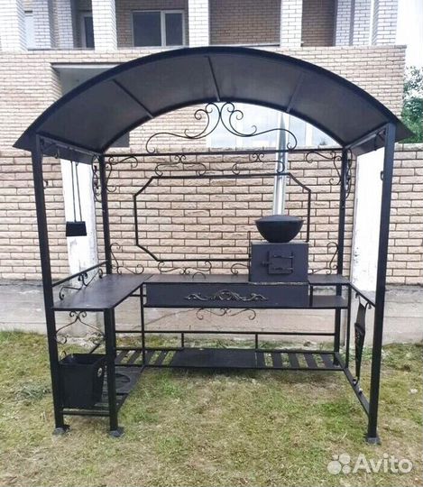 Беседка с мангалом
