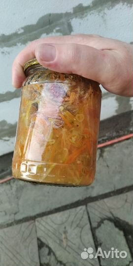 Опята, помидоры, огурцы и много разной консервации