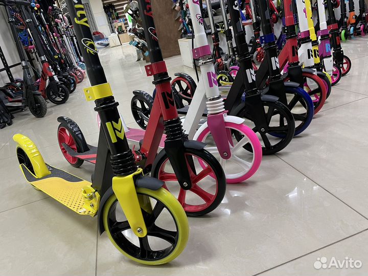 Самокат городской MegaCity (лидер продаж)