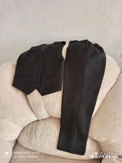 Костюм тройка