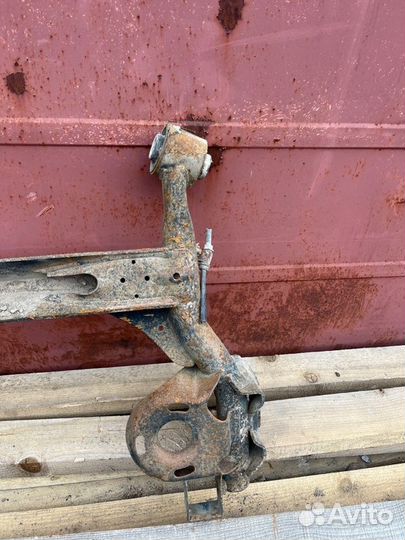 Балка подвески задняя Chevrolet Aveo T250 седан