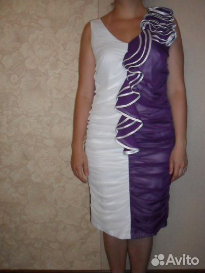 Платье праздничное