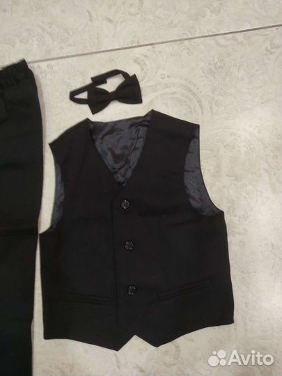 Костюмы новые для мальчиков р-ры 98,104