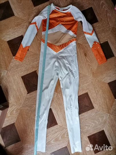 Костюм