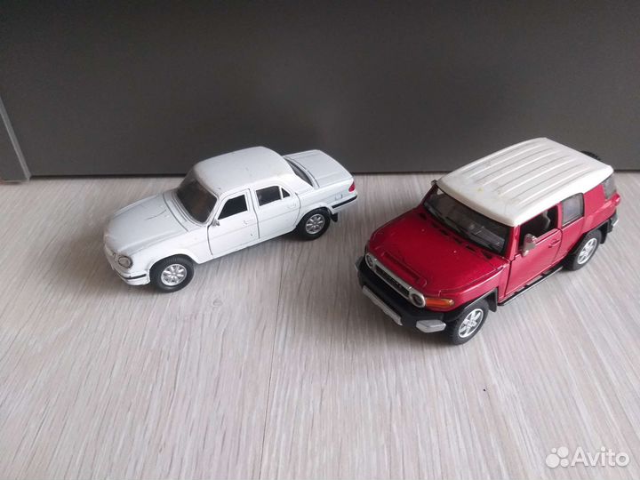 Машинки металлические инерционные