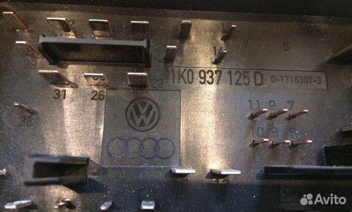 Блок предохранителей Skoda Octavia A5