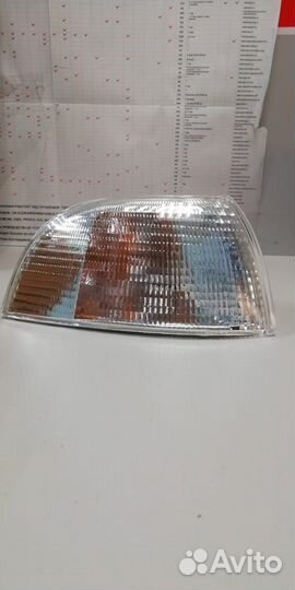 Указатель поворота правый Fiat Punto (белый) 93