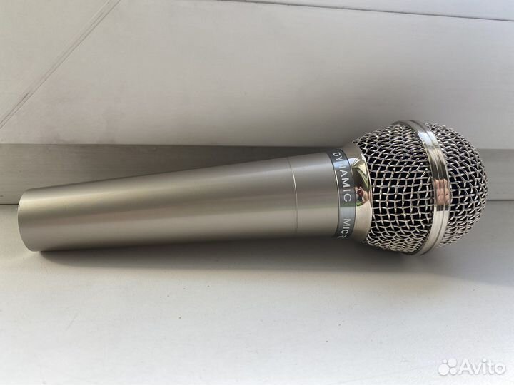 Микрофон BBK DM-140