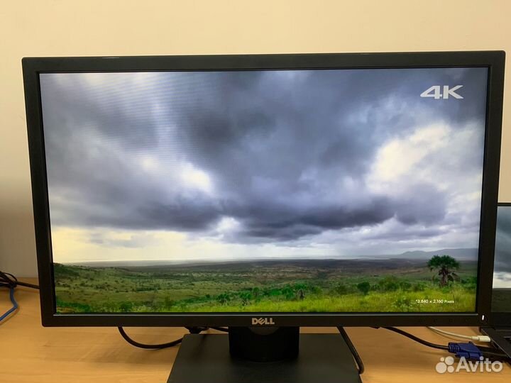 Монитор Dell 23 дюйма Full HD (Display Port, VGA)