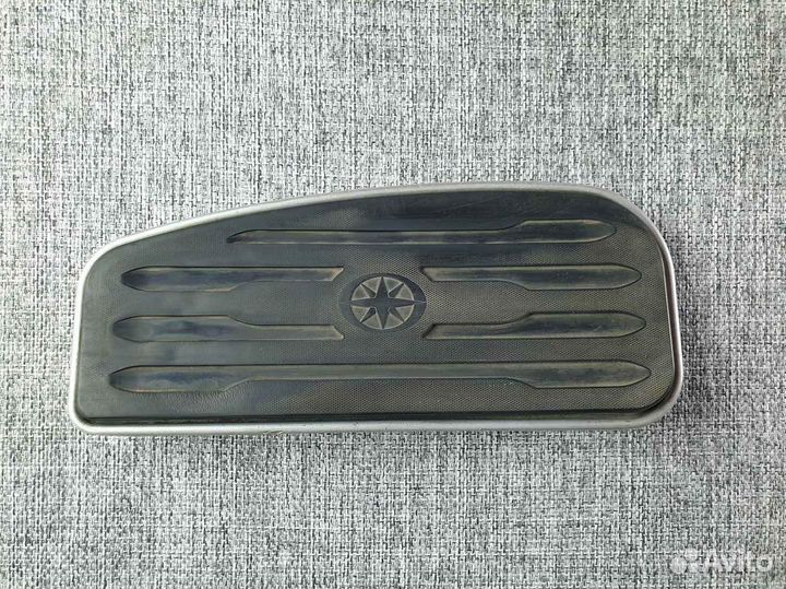 Yamaha XVZ1300 99 Подножка-платформа водителя лев