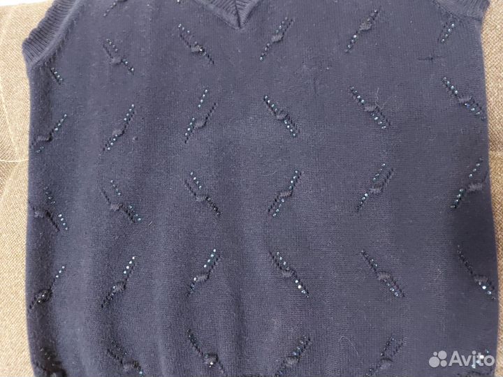 Жилетка школьная со стразами