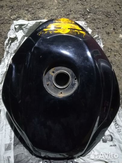 Бак топливный Suzuki Gsx-r 750 L1 2011