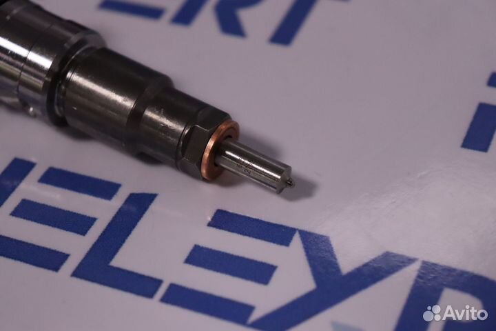 Форсунка топливная 0445120161