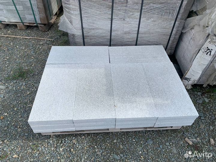 Гранитная плита Мансуровская оптом от 100м2