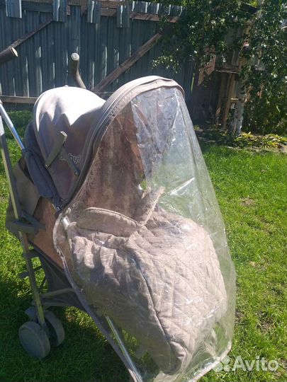Прогулочная коляска