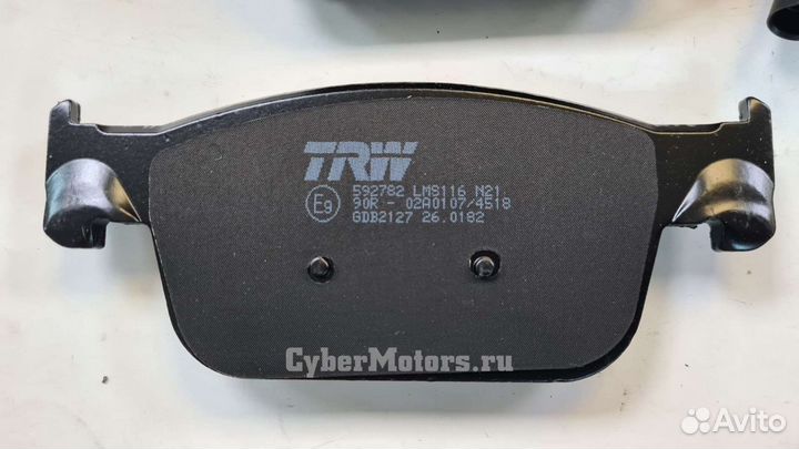 Колодки тормозные передние audi A4(B9) /A5