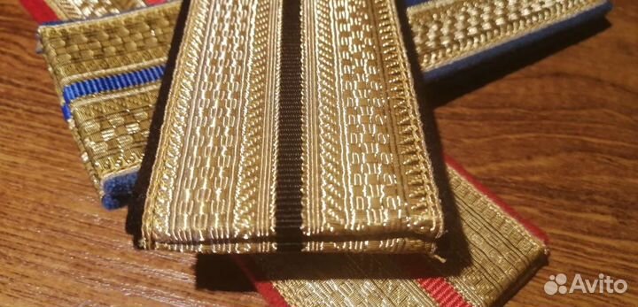 Погоны золотые, парадные, латунные нити