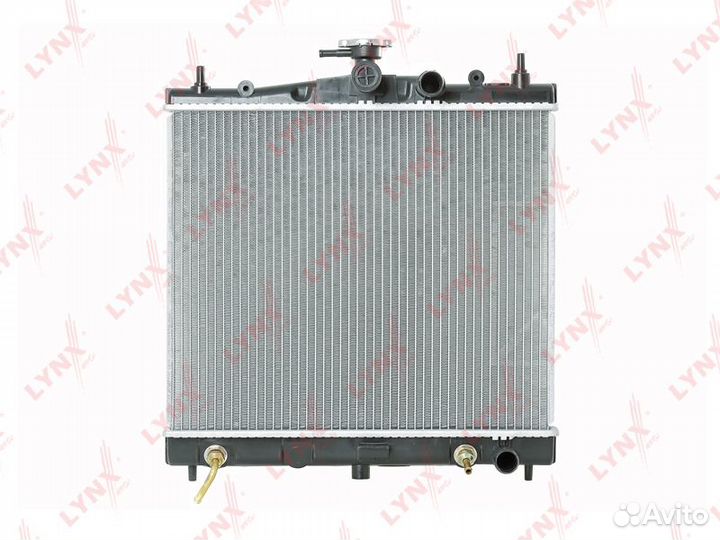 Радиатор охлаждения Nissan Micra K12