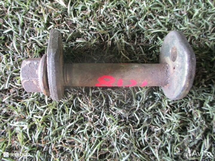 Болт-эксцентрик на toyota crown JZS153 1JZ-GE