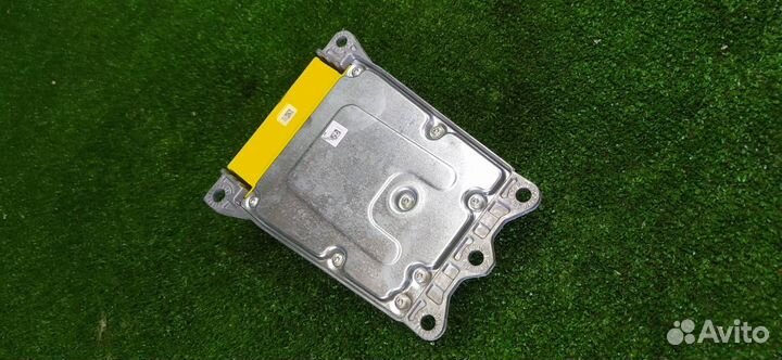 Блок управления airbag Mercedes Gl450 M273.923