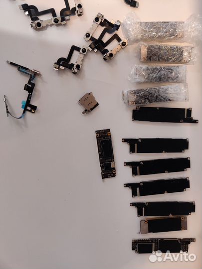 Запчасти iPhone