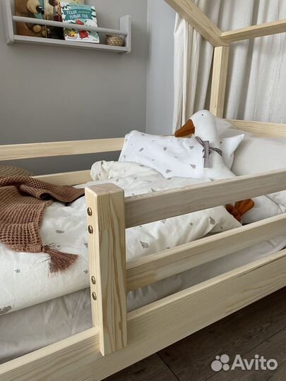 Детская кровать от 3 лет домик