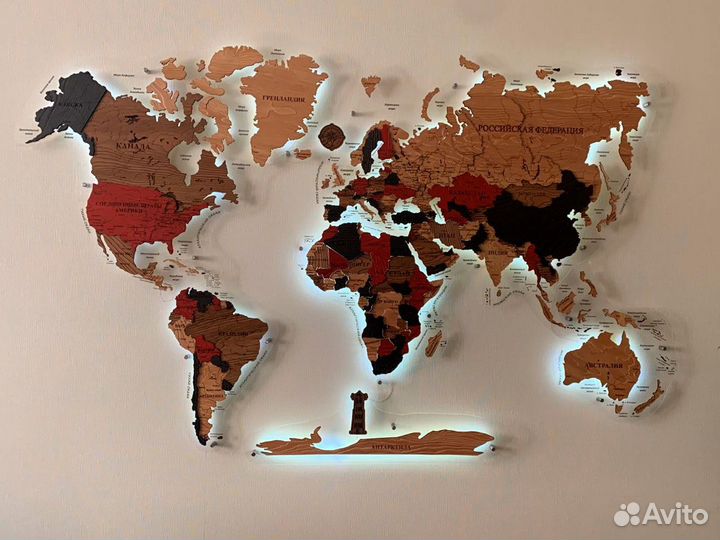 Карта мира из дерева Томск