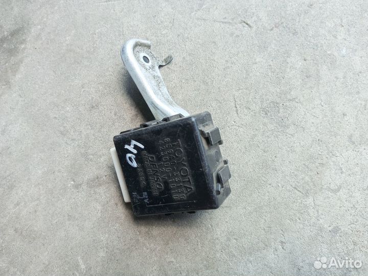 Блок управления дворниками Toyota Camry 40