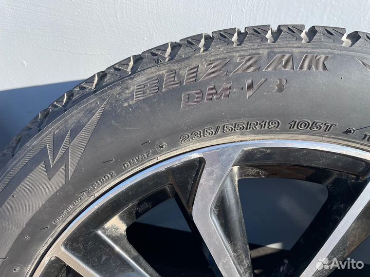 Bridgestone Blizzak DM-V3 235/55 R19