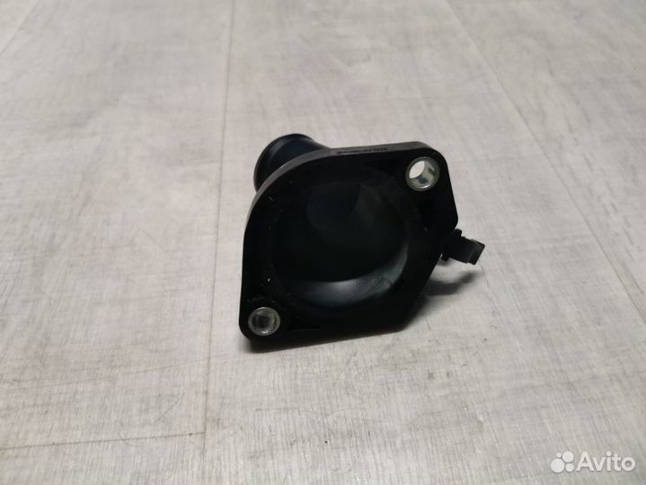 Корпус термостата Nissan Tiida C11 1.6 HR16DE 2012